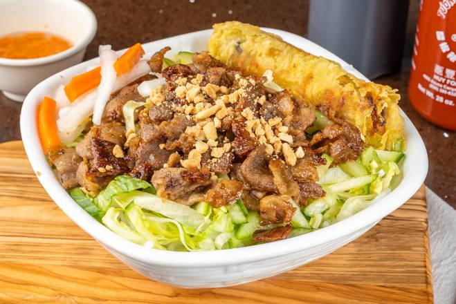 300 - Spring Roll and BBQ Pork（春卷，烤猪肉檬）